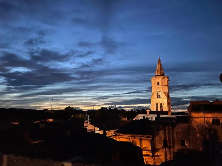 Insolite Studio -La Tour Des Templiers- Montfrin Kültér fotó